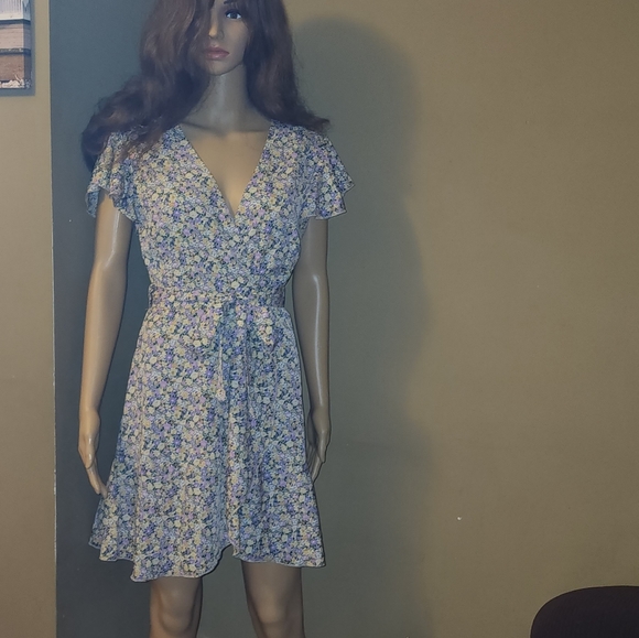 Ditsy Floral Wrap Belted Dress - Picture 2 of 9